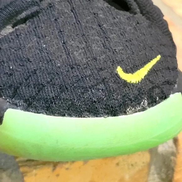 Nike LeBron 18 GS Black, Neon Orange, Neon Green Sz 4.5Y #CW2760-009 - Picture 7 of 11